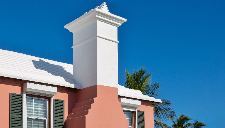 Как ступенчатые крыши помогают жителям Бермудских островов не умереть от жажды