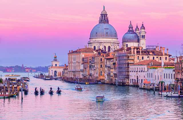 Венеция начнет продавать билеты в исторический центр города