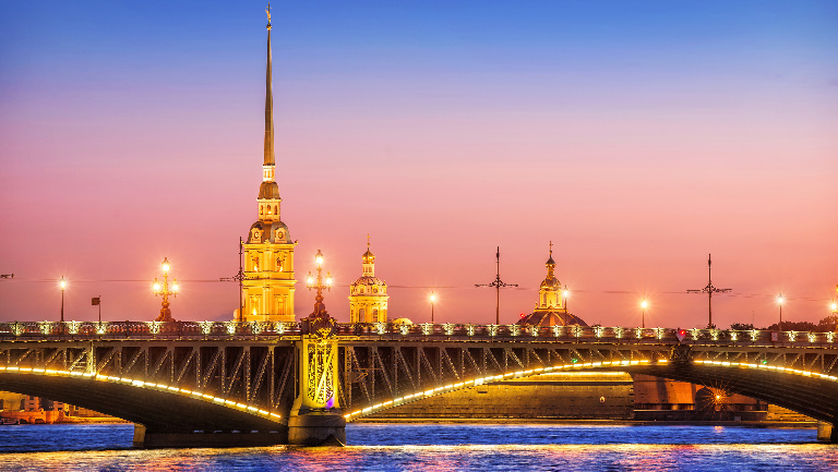 Белые ночи: что это и почему возникают