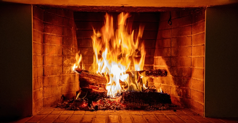 Почему люди любят смотреть на огонь