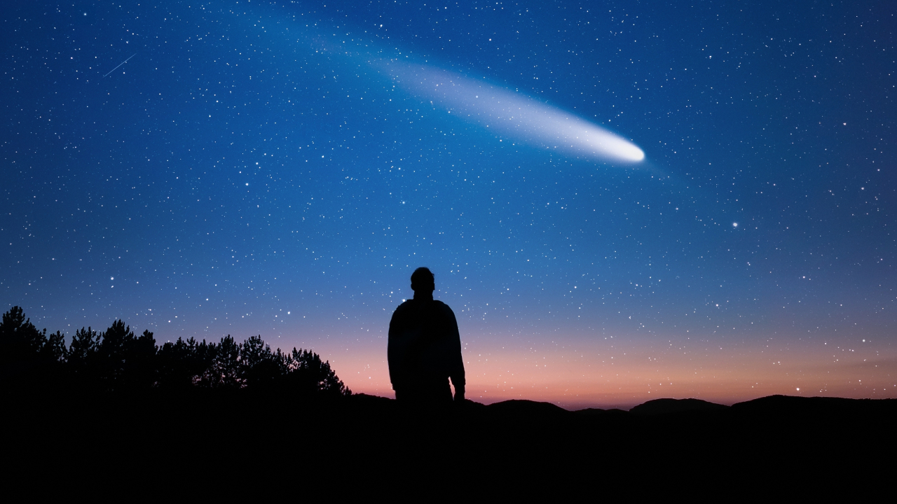 Комета-волчок: объект загадочным образом изменился после сближения с Солнцем