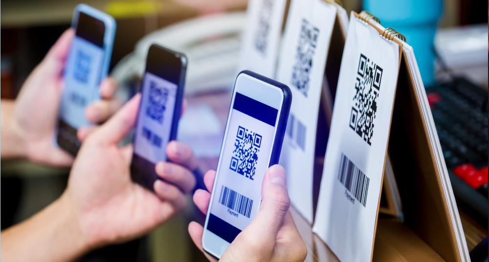 Где российские туристы могут платить по QR-коду: список стран