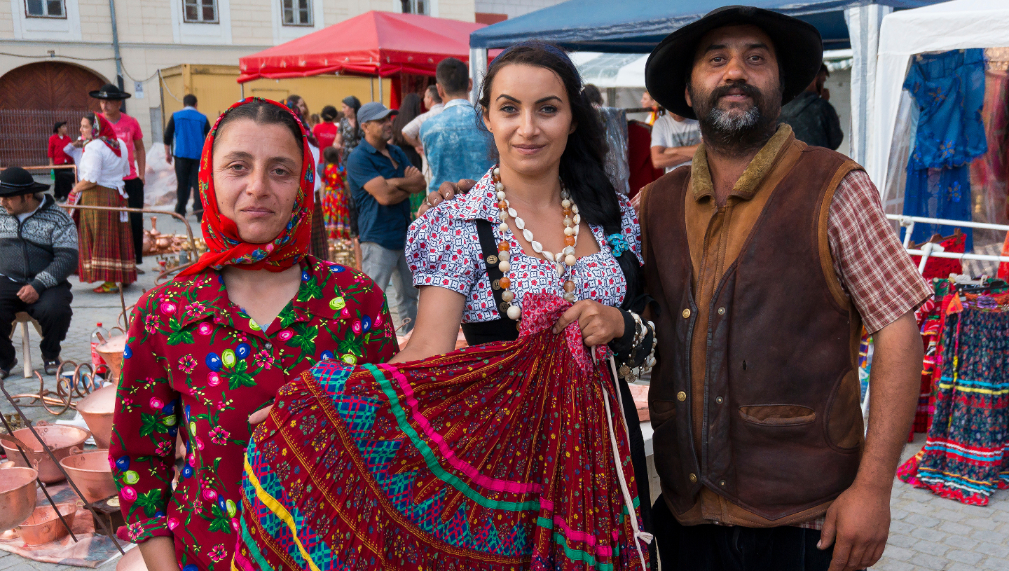 как одеваются