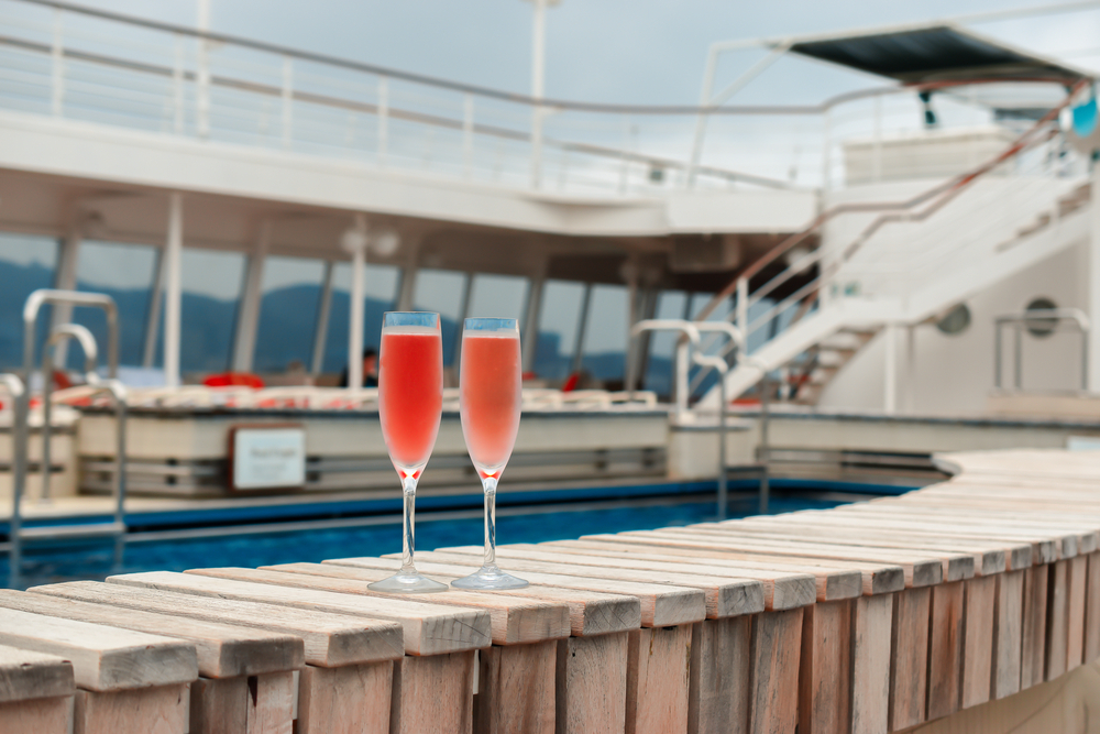 кто работает на лайнере