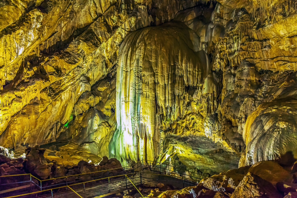 Новоафонская пещера в Абхазии: история, интересные факты