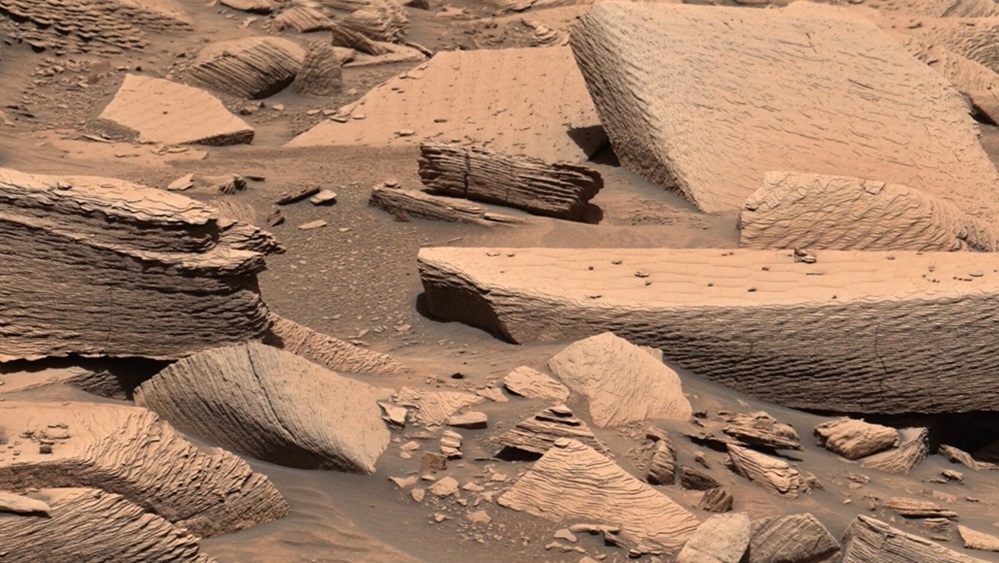 Марсоход нашел первые следы древней песчаной бури на Марсе