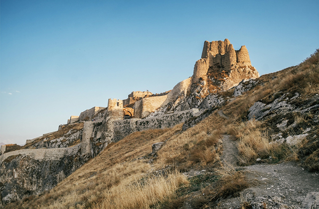 Археологи открыли новую страну, расшифровав надпись на щите царя Урарту