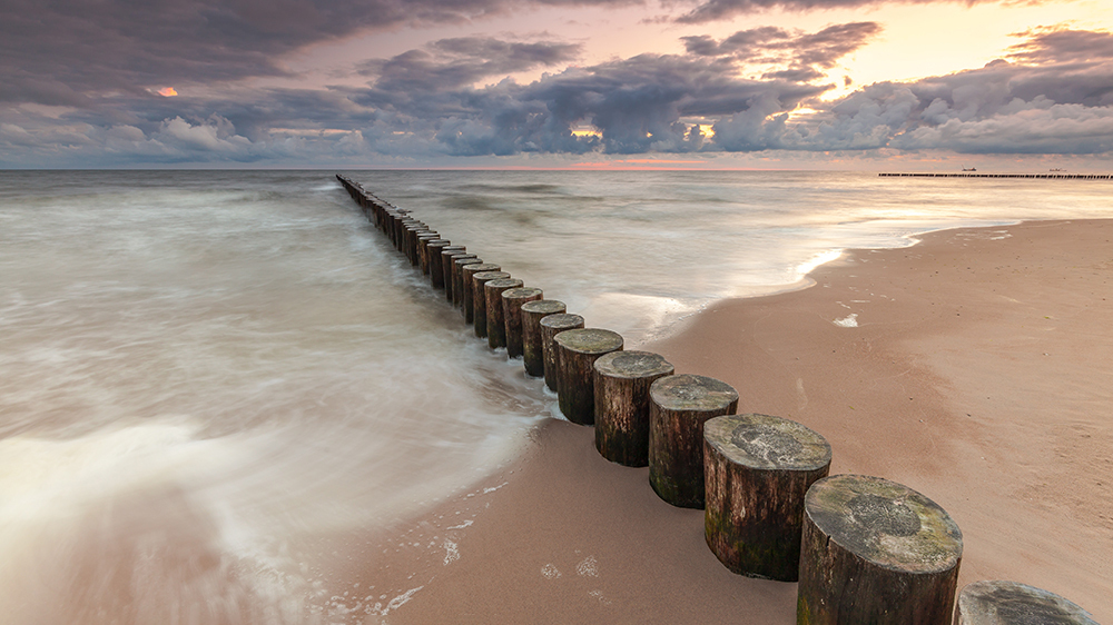 Балтийское море аномально мелеет