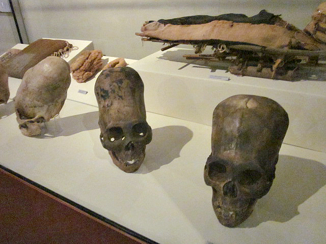 Шокирующие и загадочные экспонаты в Региональном музее Ики. Перу