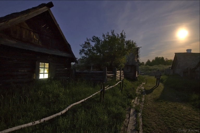 Ночь в заброшенной деревне