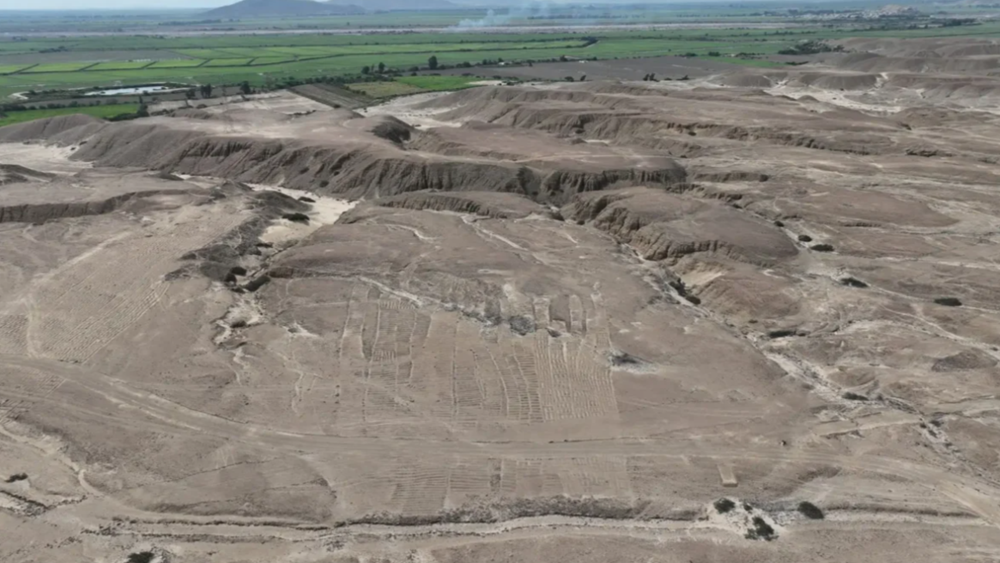 Гигантский комплекс древней цивилизации чиму обнаружили в пустыне в Перу