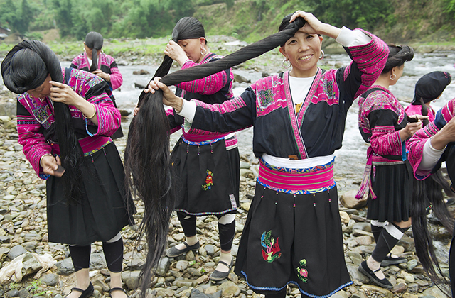 5 обладательниц самых длинных волос в мире