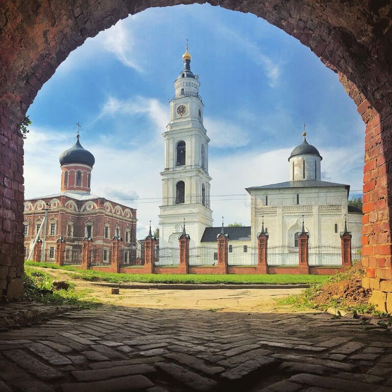 Волоколамск и окрестности: недооценённое место для побега из Москвы на выходные.