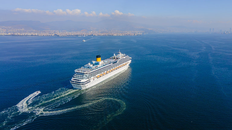 7 круизных маршрутов по России и миру: как посмотреть за одно путешествие несколько мест