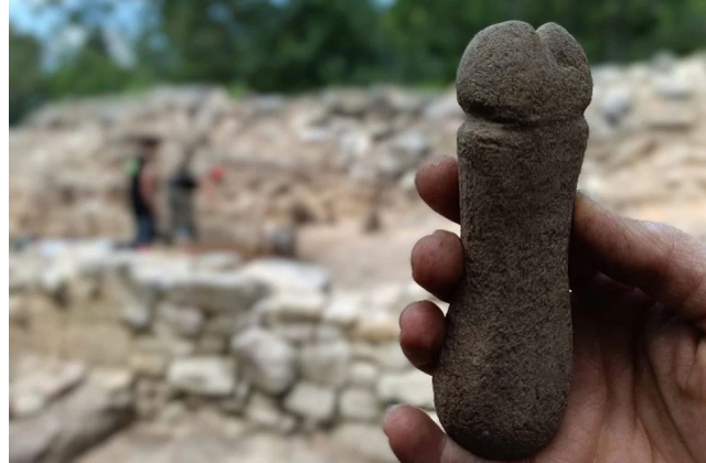 Археологи нашли средневековый каменный фаллос — но его использовали не по «назначению»