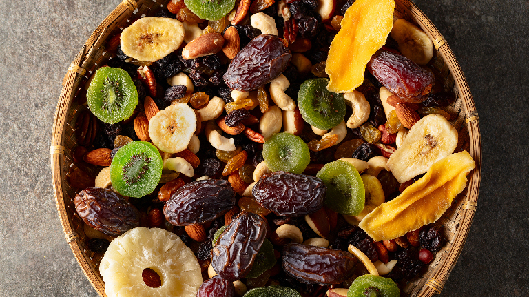 Нужно ли мыть сухофрукты перед едой: инструкция по обезвреживанию