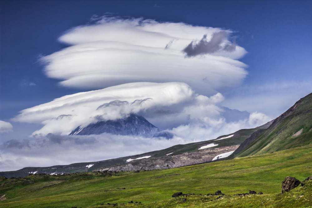 Лентикулярные облака
