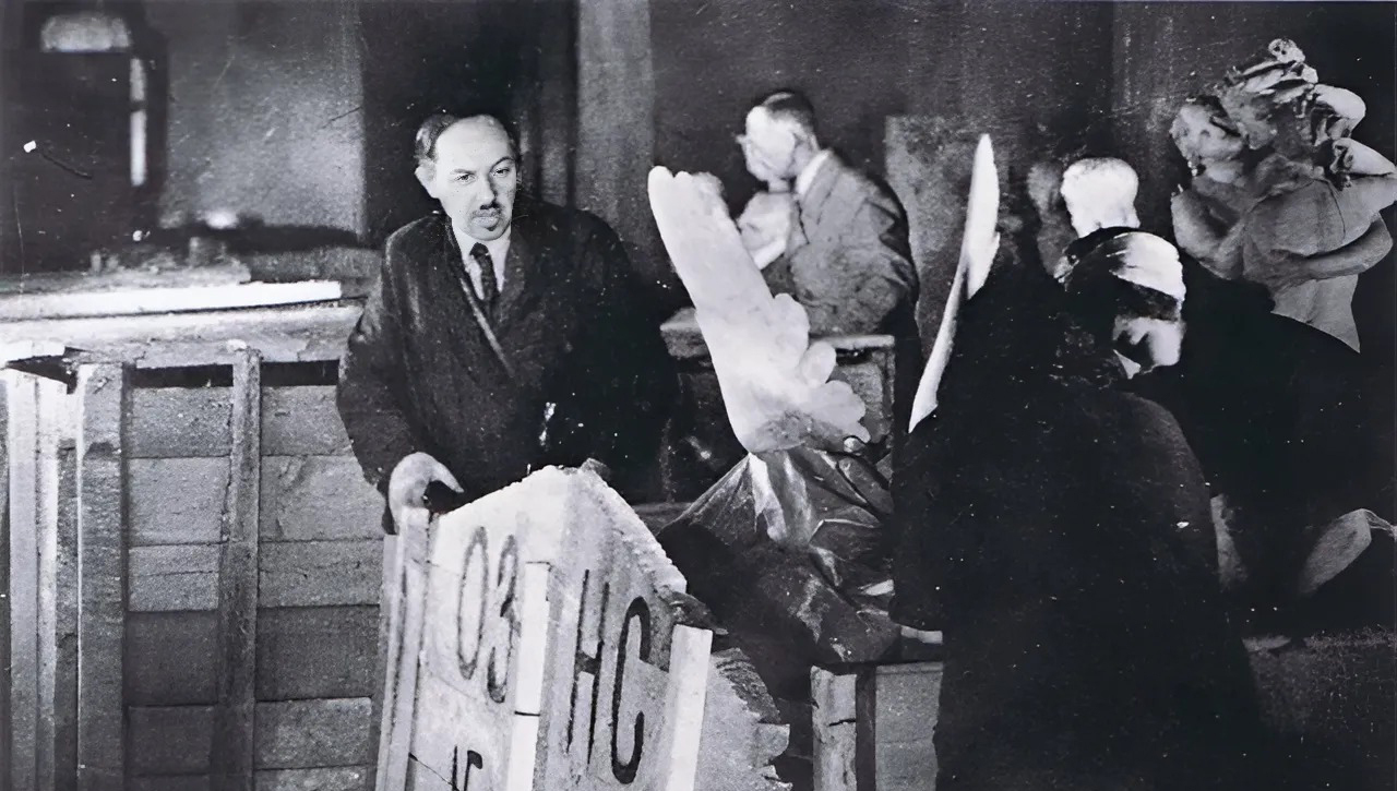 Эвакуация в Свердловск