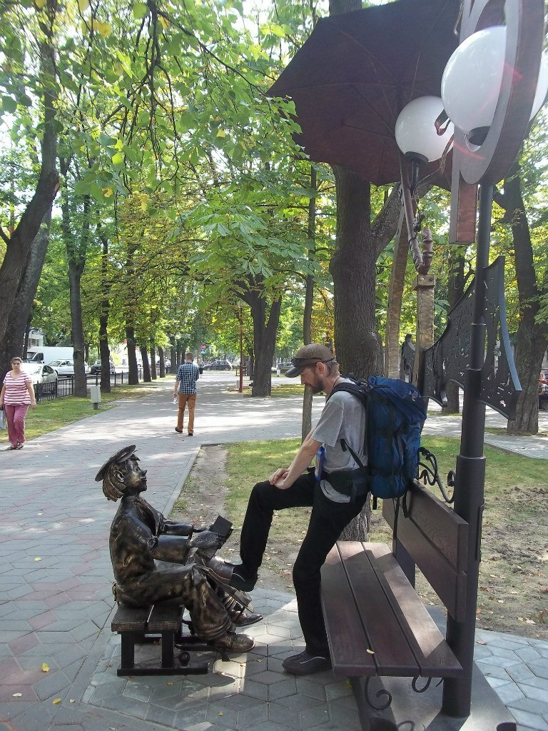 Брест. Аллея фонарей на улице Гоголя