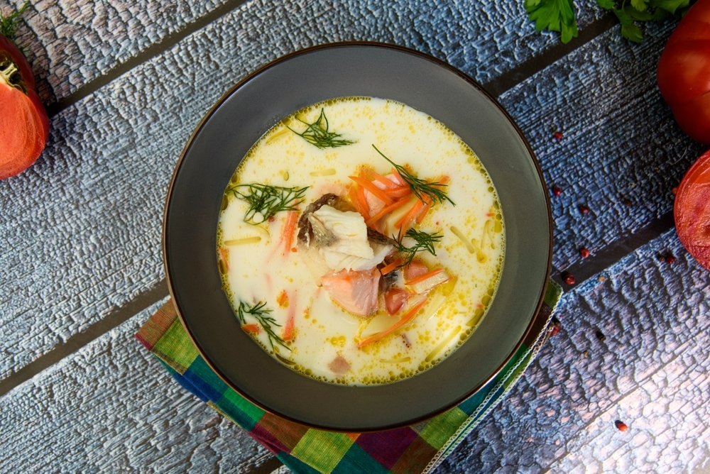 Уха по-карельски со сливками