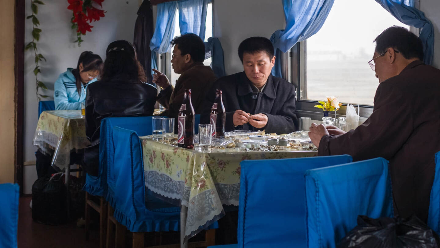 Поезд Москва — Пхеньян