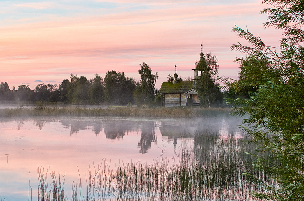 Утро в пастельных тонах. Остров Еглов, Республика Карелия. © Андрей Баскевич