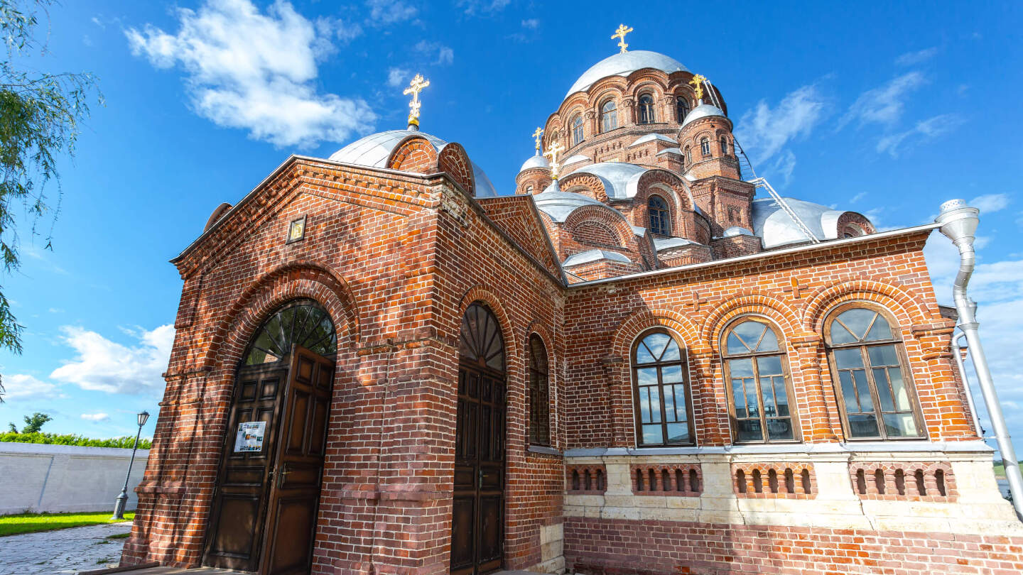 Собор иконы Божией Матери «Всех скорбящих Радость» в Свияжске